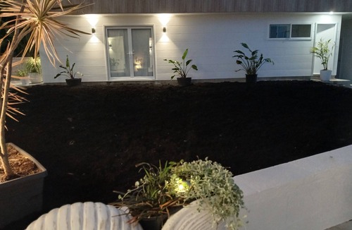 Corindi Beach House | Paradise Palms Bungalow - New Private Studio with easy stroll to surf n sand