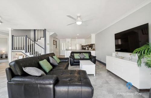 Coffs Harbour House | Park Beach Surfside Escape