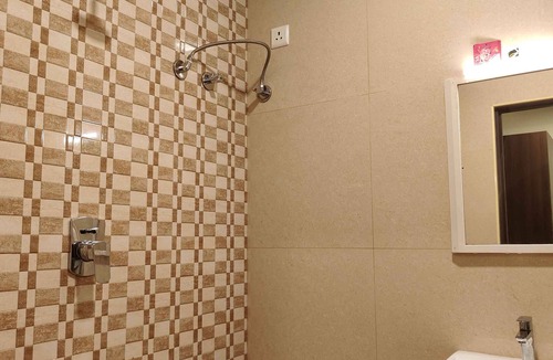 Injambakkam Hotel | Park Inn Beach Resort