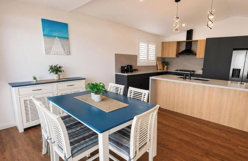 Tanilba Bay House | Peace in Paradise - Near Nelson Bay - Spa, views!