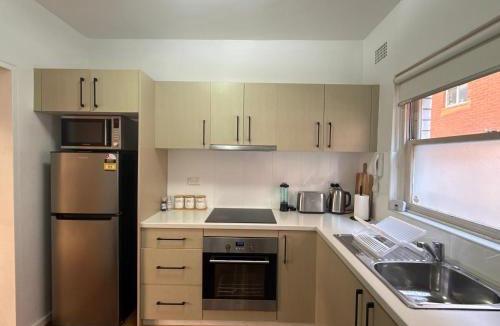 Randwick Apartment | Peaceful Randwick Apt With Parking