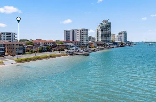 Labrador Apartment | Peaceful Waterfront Apartment - Sandy Inlet Views