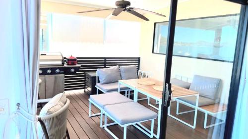 Koolewong House | Peaceful Waterfront Retreat with Private Jetty Near Train