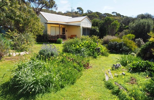Muston House | Pelican Cottage