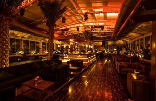 Sakinaka Hotel | Peninsula Grand