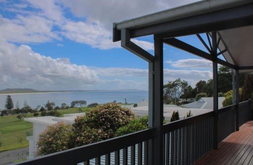 Crescent Head House | Perfect Break - upstairs only
