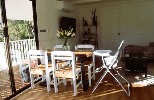 Woombye Cabin | Pet friendly cozy cabin on acreage