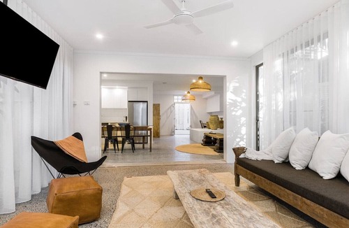 South Golden Beach House | Peter St · South Golden Beach Abode - Family Luxury at Beach