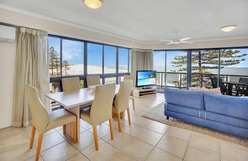 Coolum Beach Apartment | Phoenix 8
