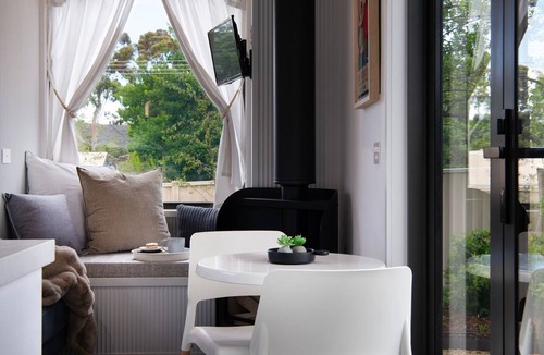 Hepburn House | Piccola Blu Tiny House