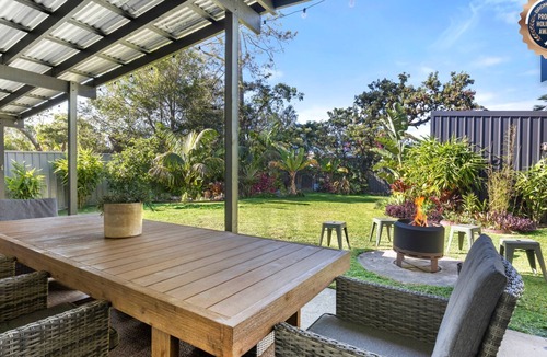 Callala Beach Cottage | Piccolo Cottage - Firepit - 4 Mins Walk to Beach