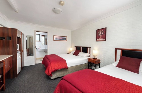 Ulladulla Hotel | Pigeon House Motor Inn