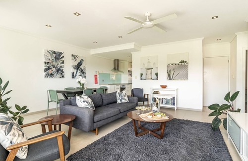 Yamba Apartment | Pilotage 3 - Lighthouse Views, Yamba Waves & Holiday Days - Holiday Yamba