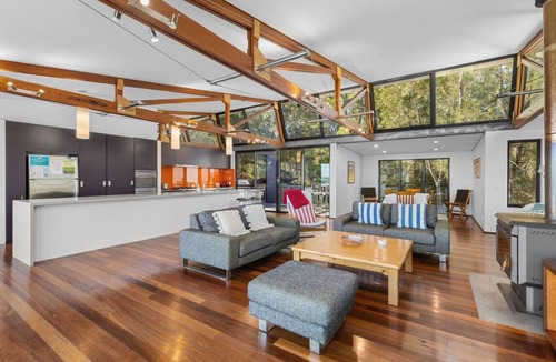 Pindimar House | Pindimar Beach Sanctuary – Absolute Beachfront