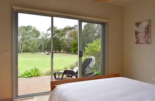 Point Leo House | POINT LEO Beach - surf beach, countryside, wineries, 1hr Melbourne, pets welcome