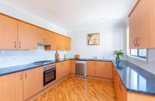 Vincentia House | Poolside Oasis by Experience Jervis Bay