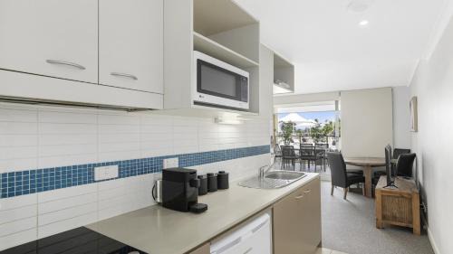 Ettalong Beach House | Poolside Paradise Ettalong Beach Resort