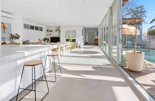 Mount Eliza House | POOLSIDE PARADISE - MOUNT ELIZA