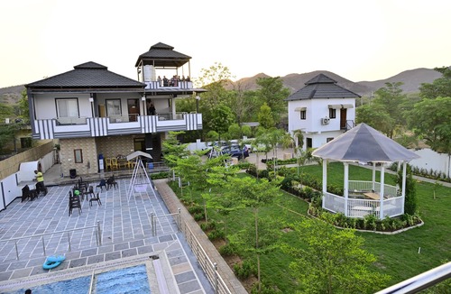 Jaipur Hotel | Popli Paradise Resort