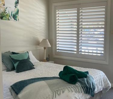 Cams Wharf Apartment | Poppies Lakeside 405