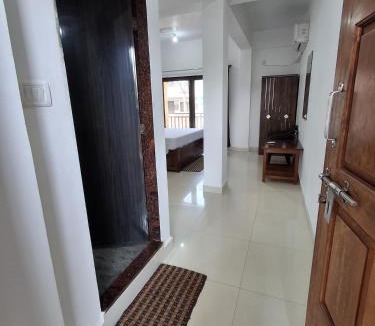 Arambol Hotel | Prakash Holiday Inn