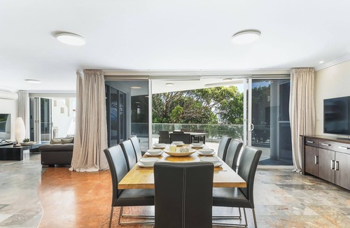 La Perouse Apartment | Premium Beachfront Stay | Space & Style APT