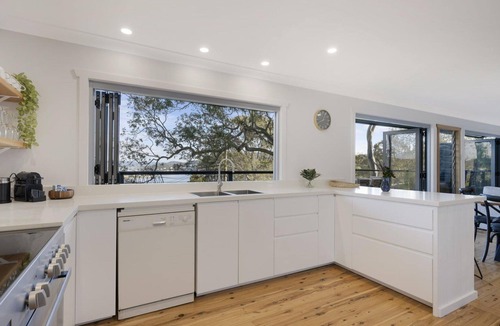 Pretty Beach Central Coast House | Pretty View at Pretty Beach