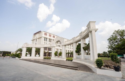 Indore Hotel | Pride Hotel & Convention Centre Indore