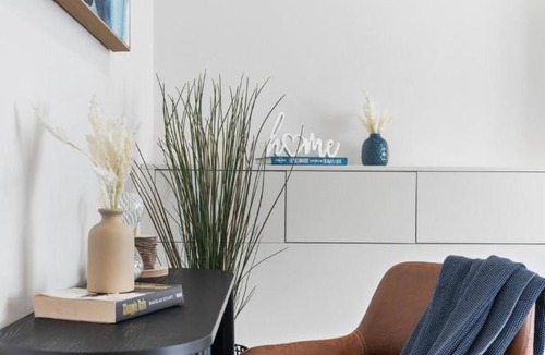 Caulfield South Apartment | Princes Park Getaway