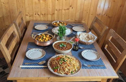 Kandaghat Hotel | pristine mountain lodge