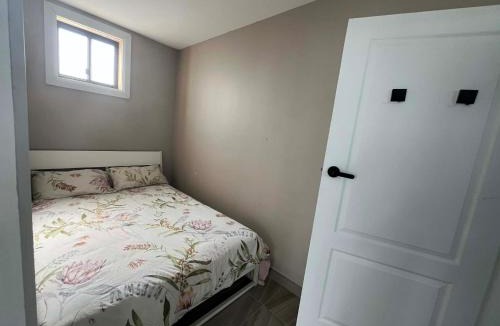Brighton-le-Sands Apartment | Private Granny Flat 3BR near Airport and Popular Beach