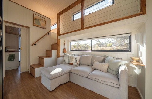 Overland Corner Bed & Breakfast | Private Murray River Retreat with Outdoor Bath & Fire Pit | Parcoola