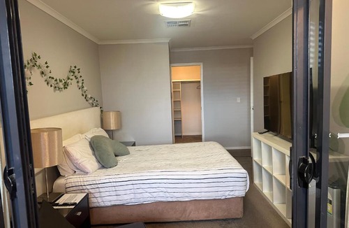 South Brisbane Apartment | Private rooms in A shared Apartment Free Parking