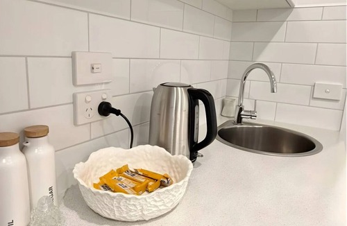 Sorell House | Private Self-Contained Suite Near Hobart Airport