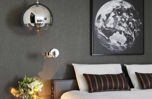 Melbourne Hotel | Pullman Melbourne Albert Park