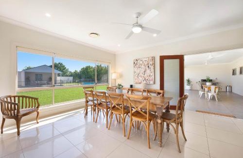 Central Mudgee House | Putta Bucca Manor - Poised Poolside Country Living