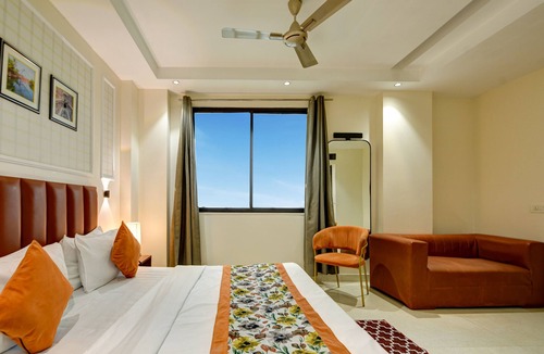 Noida Hotel | Qotel Hotel AT Residency Kaushambi