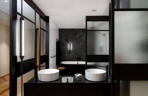 Melbourne Central Business District Hotel | QT Melbourne