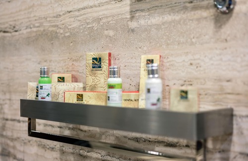 Vijayawada Hotel | Quality Hotel D V Manor