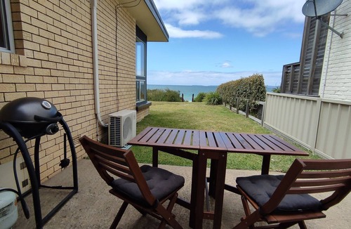 Callala Beach Cabin | QUAY'S CABIN - Sleeps 2