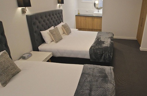 Batemans Bay Hotel | Quays Hotel