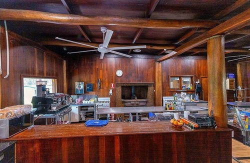 Upper Warren House | Queen & King Single Chalet 7 | Manjimup WA