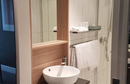 East Melbourne Apartment | Quest East Melbourne