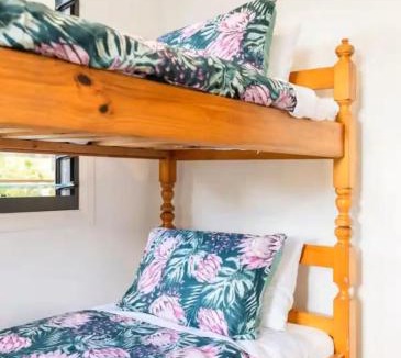 Nudgee Beach House | Quiet 2 bed home with Private Patio in Quaint Village