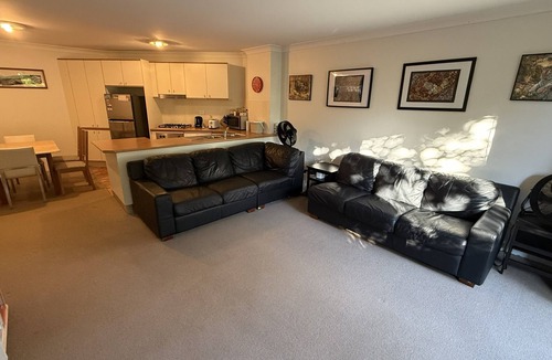Erskineville Apartment | Quiet and convenient