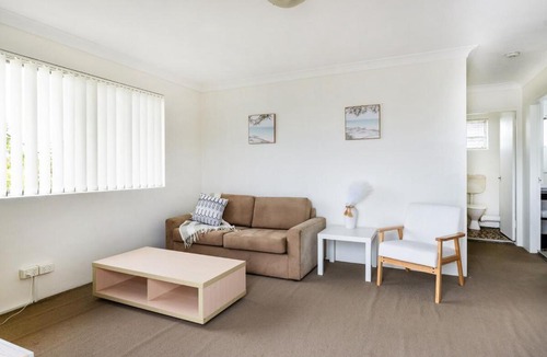 Bulimba Apartment | Quiet & Cozy Bulimba Escape
