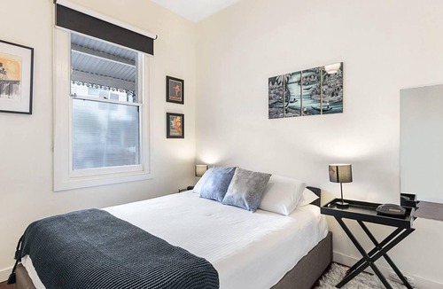 Cremorne House | Quintessential 2 Bedroom Terrace House