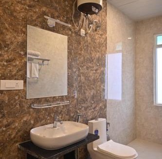 Pushkar Hotel | R K Hotel And Bar