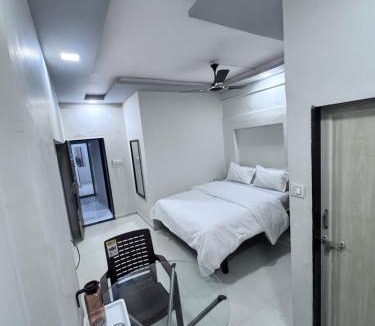 Surat House | Radha Krishna Guest House