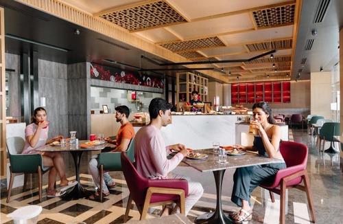 Indore Hotel | Radisson RED Indore